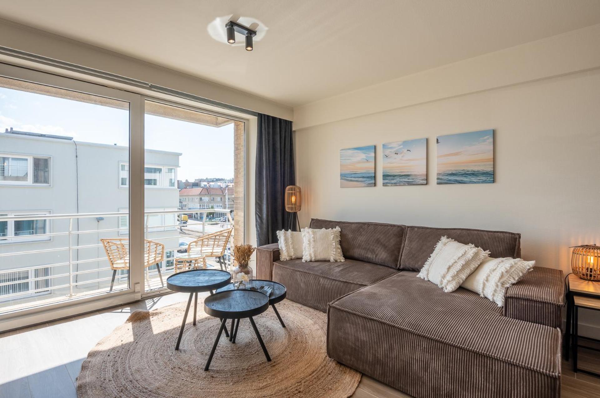 Appartement Modern Close To The For 6 Oostende